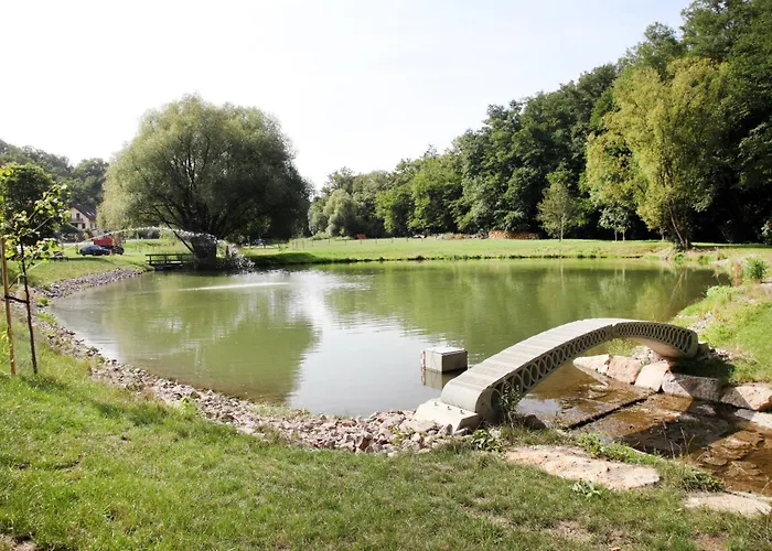 Ve Mlyne Apartment Trebotov